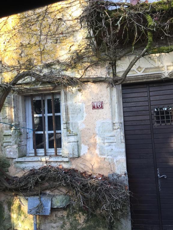 Au Pied De La Roche La Roche-Morey Exterior foto